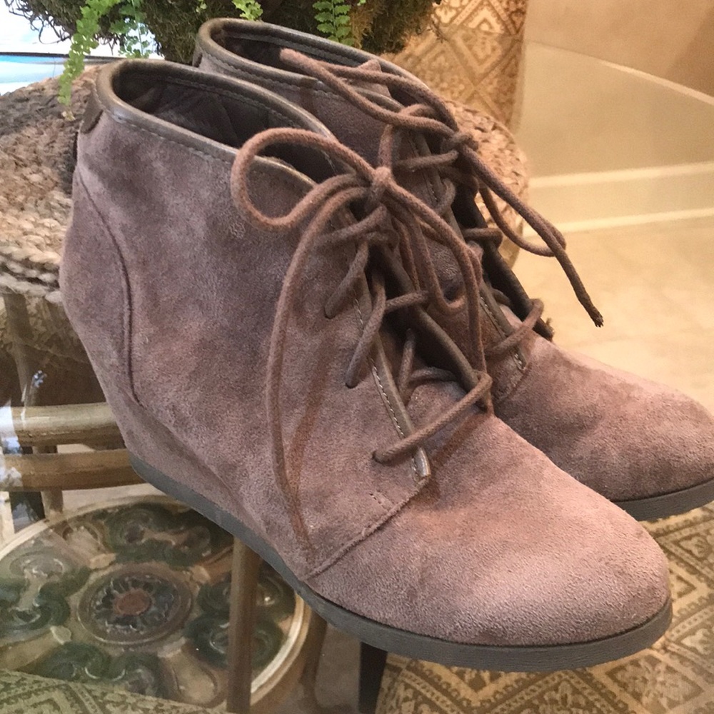 Madden Girl Dallyy Wedge Ankle Boot